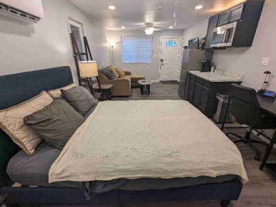 Newly Remodeled Studio Creedmoor Unit B Main Photo