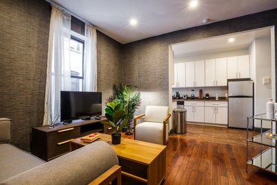 Room in West Harlem on a flexible lease Main Photo