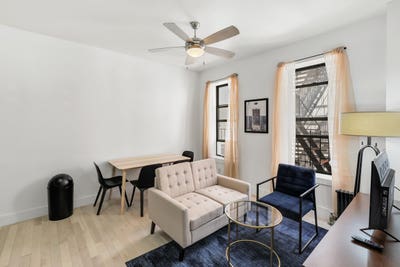 Room in West Harlem on a flexible lease Main Photo