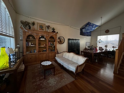 Our cute 2 story home is in need of a roommate!  Main Photo