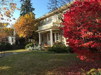 Furnished Room, Beautiful Neighborhood, Convenient Main Photo