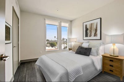 Private Room in Shared Dorm-Style Building Main Photo