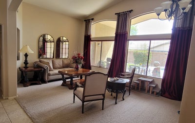 Rrom for rent Main Photo