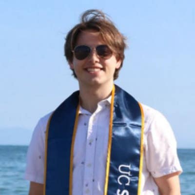 Student looking for a room in La Mesa for Aug Main Photo