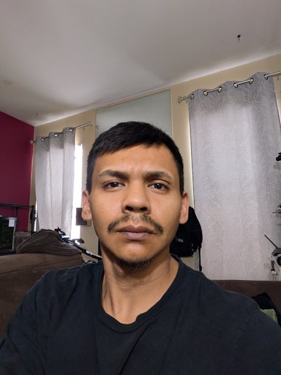 27 year old student needs a room in Van Nuys Main Photo