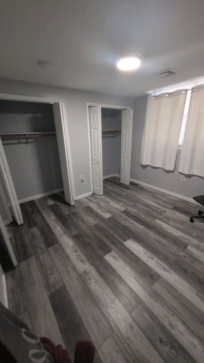 Sunlit Chic Condo| Quick NYC Commute |Patio Living Main Photo