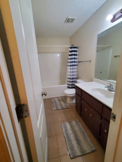 Private room + bathroom  Main Photo