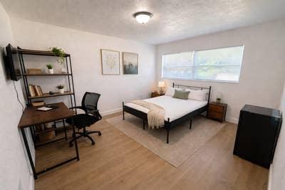 Amazing Northside St Petersburg House Near Tyrone  Main Photo