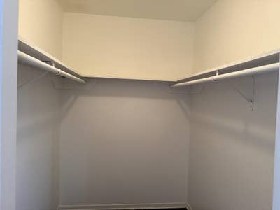 Furnished Room w/ Private Bath – West Campus Main Photo