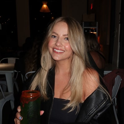 26 year old Female seeks a small or large room Main Photo