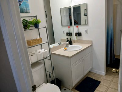  Looking for Boring, Relaxed Space? Main Photo