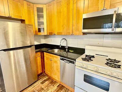 Quiet Apartment Living | WiFi Included Main Photo