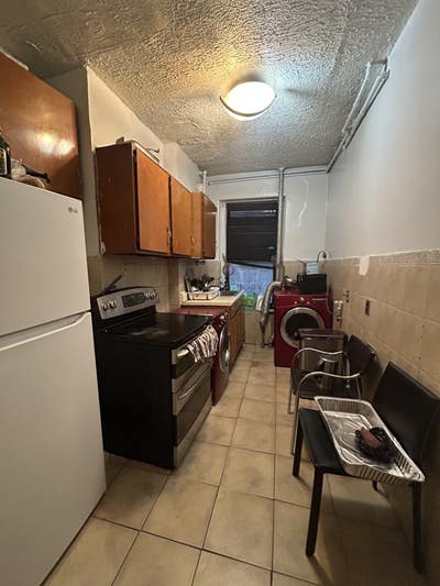 Small room w/ great options  Main Photo