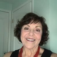 Female age 72 looking for a room in Venice CA Main Photo