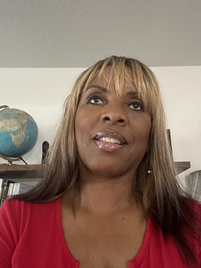 Responsible woman looking for Van Nuys room Main Photo