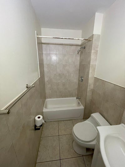 2 Large rooms available in ozone park Brooklyn ny Main Photo