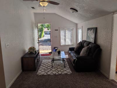 Avail   Won't last! Amazing 1 Bed Bath Single Fami Main Photo