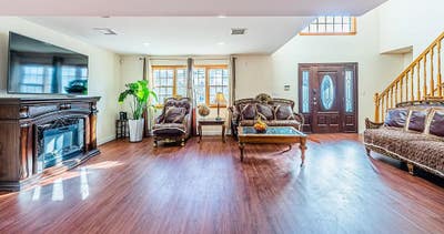 Renovated in Upscale Douglaston – Walk to Train Main Photo