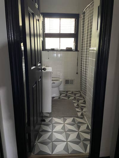 ISO of 2 Roommates  Main Photo