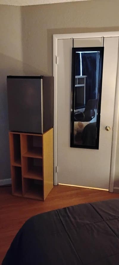 Upstairs bedroom approximate Sqft 150  . Main Photo