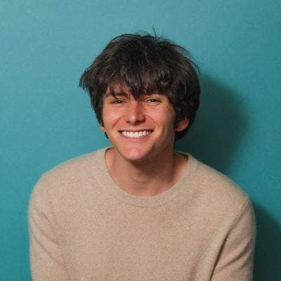 Hi there! I'm Max (he/him) and I am moving to... Main Photo