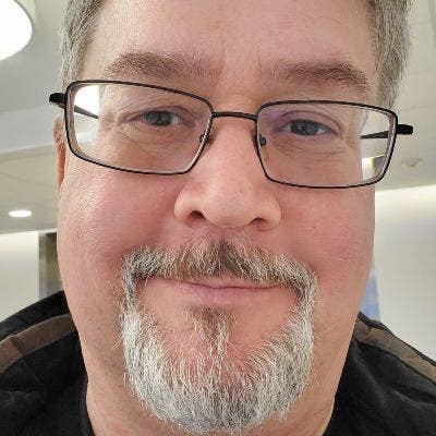 Looking for a roommate Main Photo