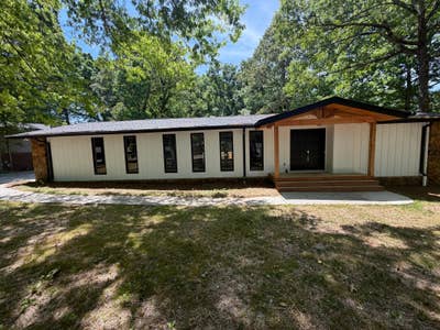 Airy pad in Snellville Main Photo
