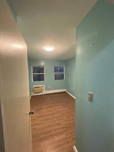 No Broker Fee Room Main Photo