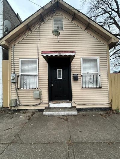 _Bedroom Mini_Houseall Utilities Included! Main Photo