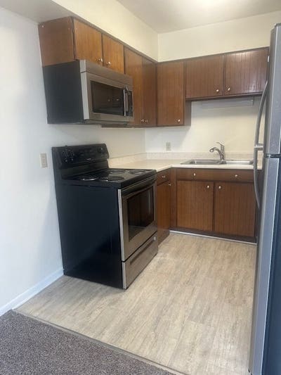 634 W Foulke Ave Apt 9 Main Photo