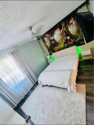 Room4Rent 54/7 & SevenSprings  Main Photo