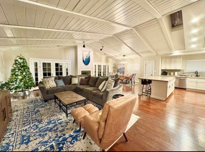 Furnished/Unfurnished Room w/ private bathroom Main Photo