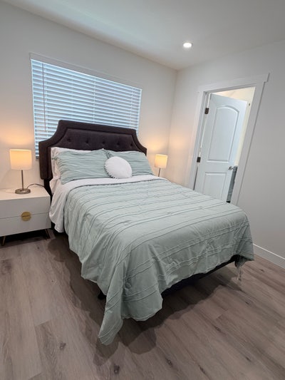 Room for Rent, Priv Bath, W/D, Wi-Fi, Uti Incl Main Photo