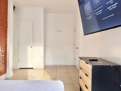 Furnished Room in 4BR Home with AC & Dishwasher Main Photo