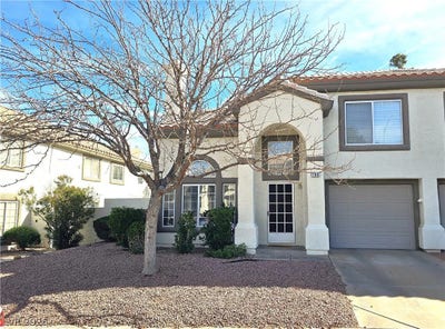 Great Townhome - Ensuite (Bedroom & BAthroom) Main Photo