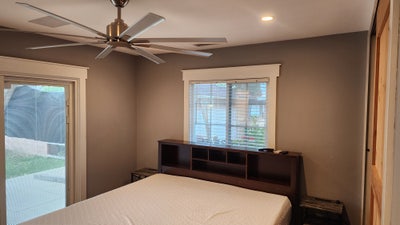 Chris's room Main Photo