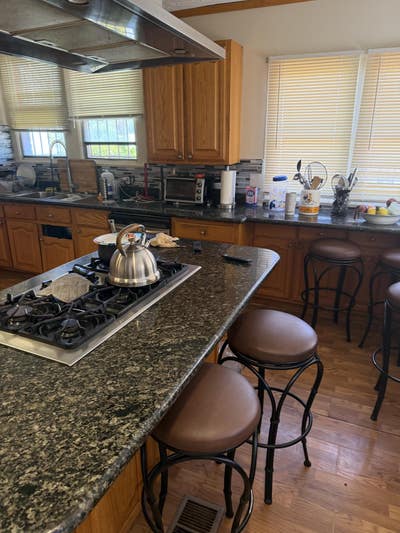 Beautiful quiet home Main Photo