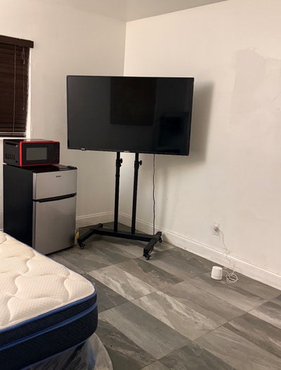 Room for Rent Lauderhill Area 1,1050Utilities Inc Main Photo