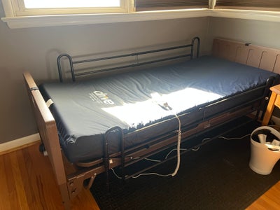 Roommate wanted  Main Photo