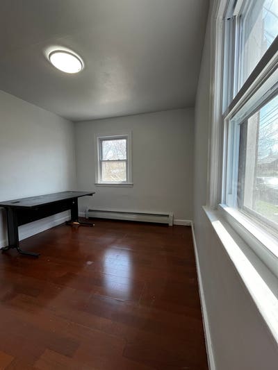 Room LL for rent for Student of UNH. Across the r Main Photo