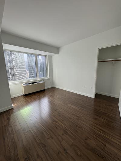 Private bedroom and bath in Brooklyn (City Point) Main Photo