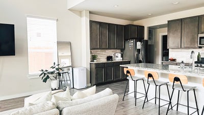 Healthy Home, Organic bed, Furnished, all included Main Photo