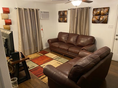 Single room available  Main Photo