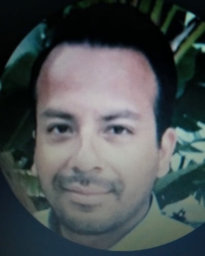 Professional Male seeks a small or large room Main Photo