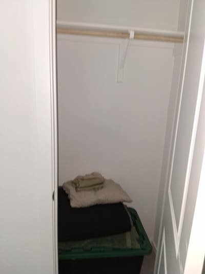 Furnished Room w/ Shared Bathroom Main Photo