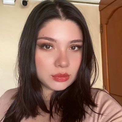 Responsible female needs Van Nuys room now Main Photo