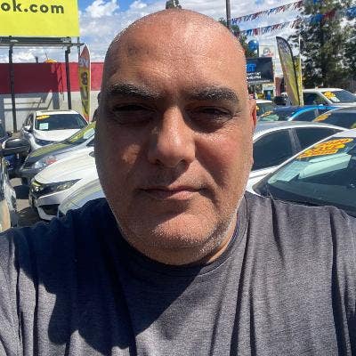 I’m a 51-year-old looking for an apartment ... Main Photo