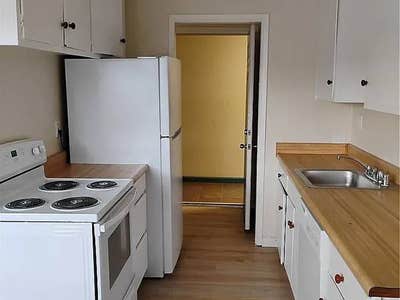 Peaceful Room near Crane Park & Downtown Main Photo