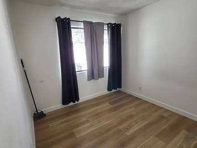 Move-In Ready Room – Call Today! Main Photo
