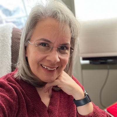 Responsible woman looking for room in LA now Main Photo